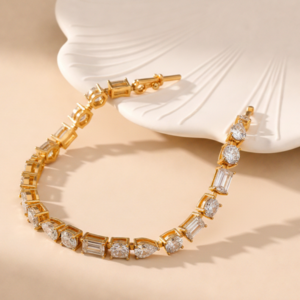 Gold WoMen's Bracelet 1